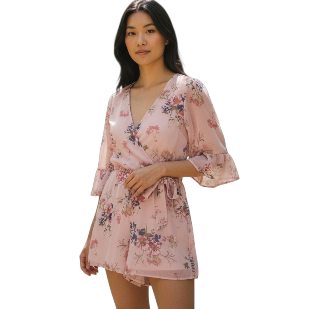 Bailey Blue Lined Pink Floral Romper Size Medium.